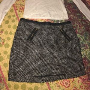 Express black/white skirt faux leather trim